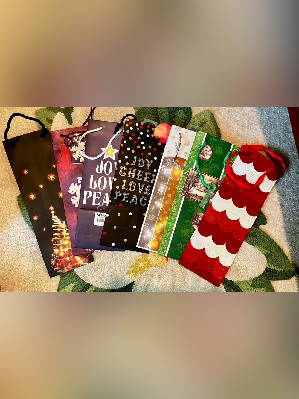 🐝 4/$20 Christmas Holiday Wine Gift Bags Lot of 8